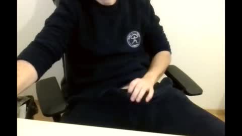 paulbazo83 online show from February 17, 12:04 pm