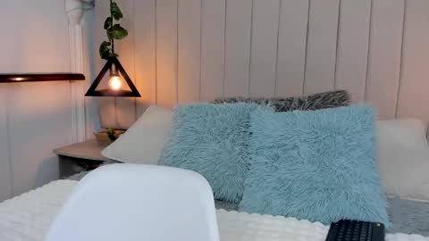 PAULINA  online show from March 11, 8:53 pm