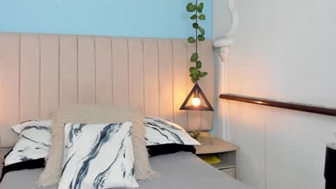 PAULINA  online show from January 29, 8:35 pm