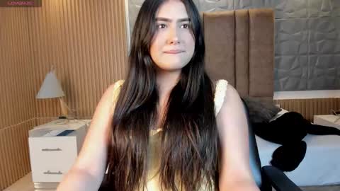 Paulina  online show from November 17, 11:35 am