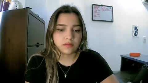 paulina_x_x online show from June 11, 9:46 pm
