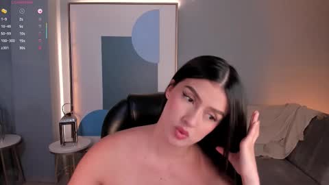 Paulina Santos  online show from October 15, 9:15 pm