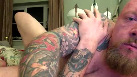 paulyb445 online show from October 26, 7:24 pm