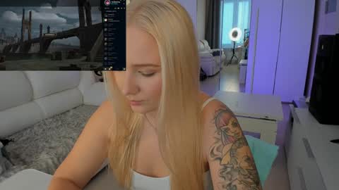 peachju1cy online show from December 27, 6:35 am