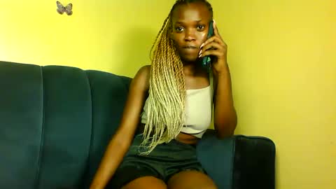 peachie online show from September 21, 5:11 am