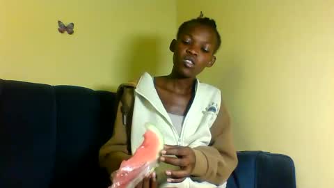 peachie online show from December 2, 7:23 pm