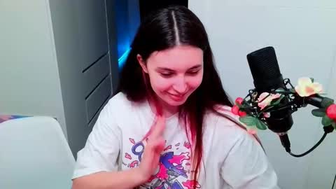 Peachy online show from February 4, 7:07 pm