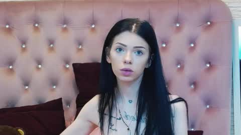 Ella online show from February 11, 11:03 am