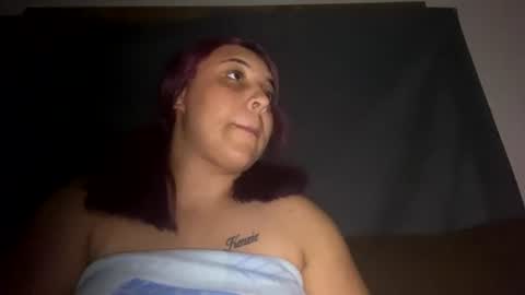 Candy Crme  Spiced Peaches online show from July 12, 2:48 am
