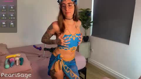 Pearl Sage online show from October 28, 11:28 pm