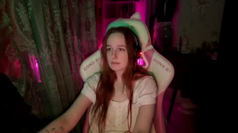 Adelina online show from May 22, 1:01 am