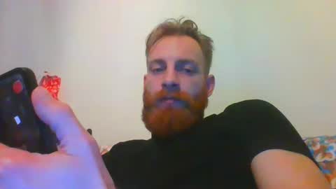 Snapshot of pedro199994 chatting on January 4, 9:31 pm Ginger Dick online show from January 4, 9:31 pm