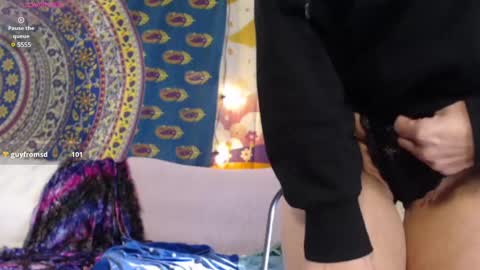 Snapshot of peekclimaxxx chatting on March 4, 3:15 pm NEXT CHILL SESH 1130 930pm -ish PEEK online show from March 4, 3:15 pm