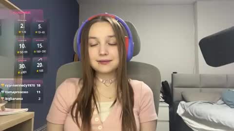 Luna Vale online show from July 24, 7:33 pm