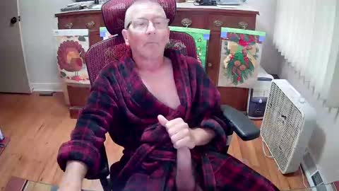 Snapshot of peepingmale chatting on October 19, 12:54 pm peepingmale online show from October 19, 12:54 pm