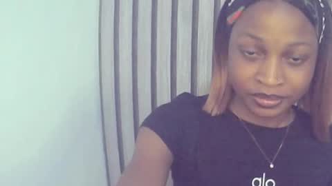 Lizzy online show from October 6, 3:30 pm