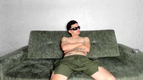 CAIN-19  ALLEN-18 RONALD-18 AUSTIN-18 MOD DANTE online show from January 31, 7:11 pm