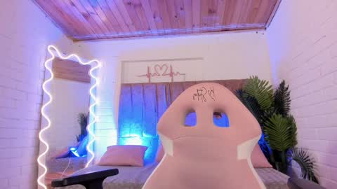 penelope online show from February 23, 10:06 am