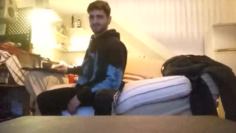 penesvoladores92 online show from February 14, 2:47 am