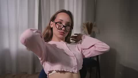 im Kira today is my 1st day here 3 online show from June 28, 4:41 am
