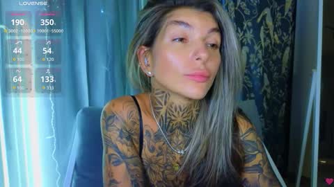 Anna online show from November 17, 9:23 am