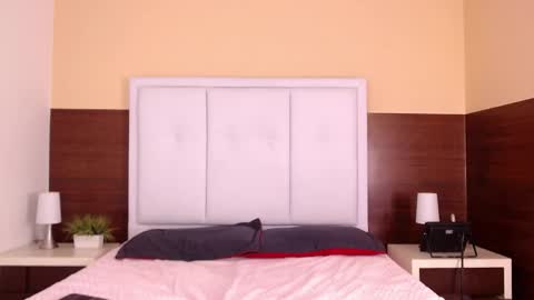 Persefone  online show from April 3, 4:52 am