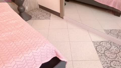 Persefone  online show from April 15, 8:06 am