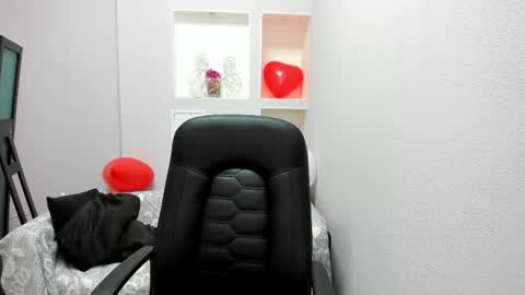 horror flying on the wings of the night.... online show from February 15, 11:09 am