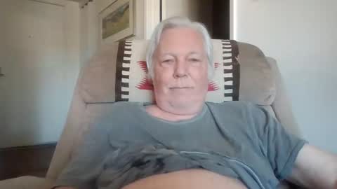 Nut4aNickel online show from October 27, 10:32 pm