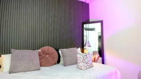 Lizza online show from October 22, 11:34 am