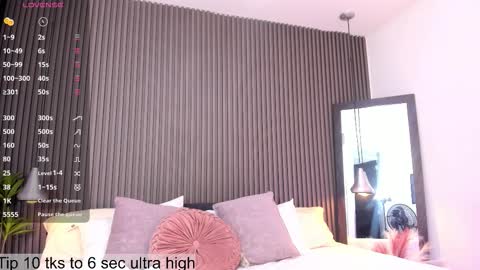 Lizza online show from September 24, 11:39 am