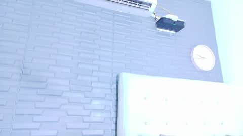 pervert_shydoll online show from April 23, 3:25 am