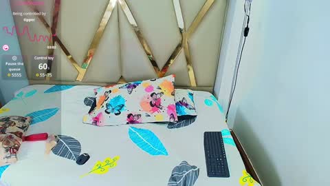 pervmilff online show from January 19, 6:32 pm