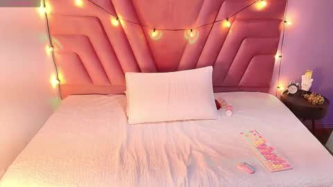 pervmilff online show from February 11, 8:37 am