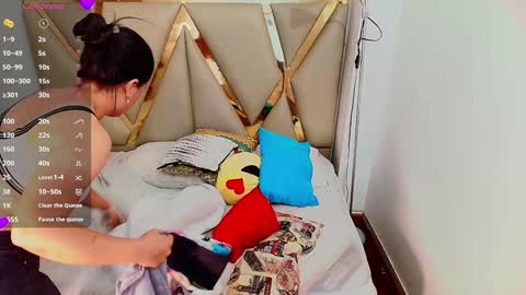 pervmilff online show from February 4, 1:56 am