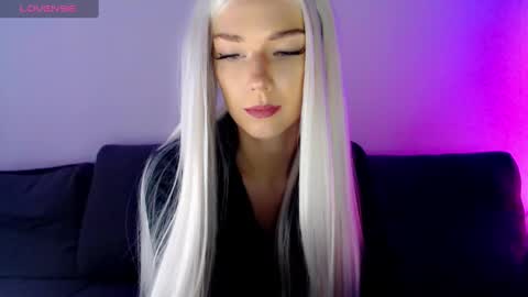 Snapshot of pervyblonde chatting on December 11, 10:14 am Isabella online show from December 11, 10:14 am