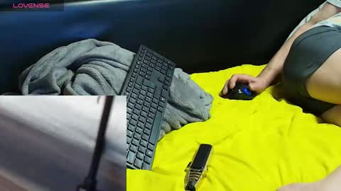 peter196888 online show from April 9, 11:16 am