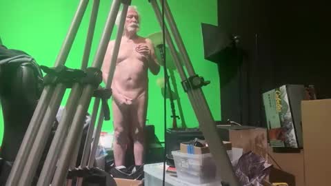 peter4443 online show from April 2, 8:49 pm