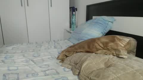 petite_danielle online show from January 11, 12:11 pm