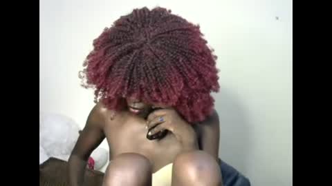 petite_lavi2 online show from December 27, 5:26 pm