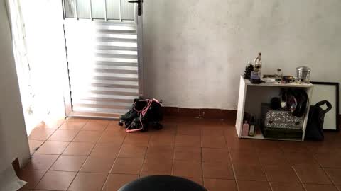 Mlian online show from April 2, 4:14 pm