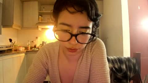 Lunna online show from April 6, 4:46 am