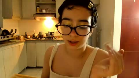 Lunna online show from June 13, 2:55 am