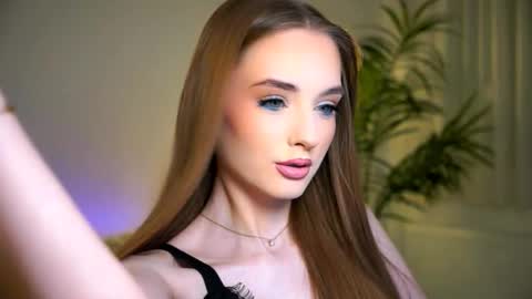 Petitegonwiild online show from February 25, 10:46 pm