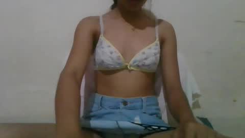 petitesexyasian online show from March 19, 9:59 am