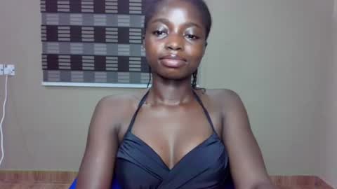 petitexxebony online show from July 15, 9:30 pm
