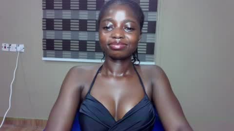 petitexxebony online show from July 14, 9:09 pm