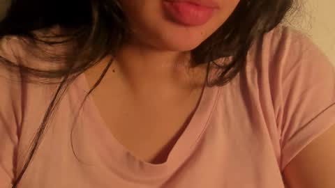 Snapshot of petitgirl_ chatting on October 24, 10:43 pm  J A S S  online show from October 24, 10:43 pm