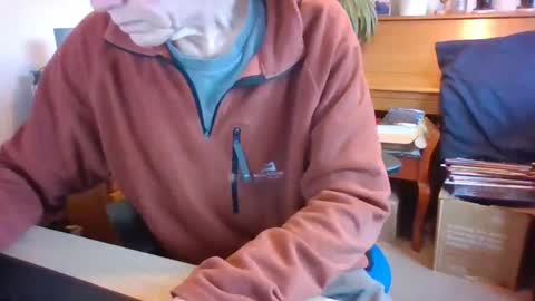 petitwilly online show from January 15, 10:38 am