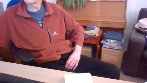 petitwilly online show from February 17, 9:35 am